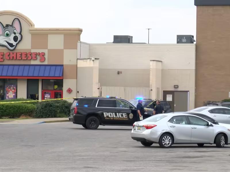 Man seriously injured in shooting outside Eastdale Mall