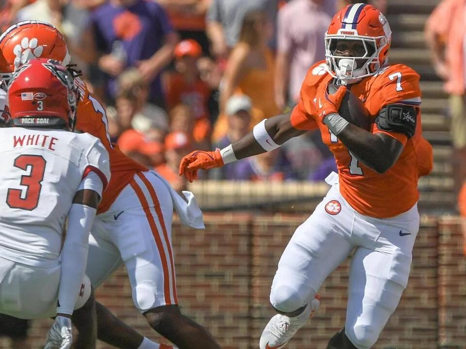 Clemson vs. Wake Forest odds, spread, line 2024 college football picks