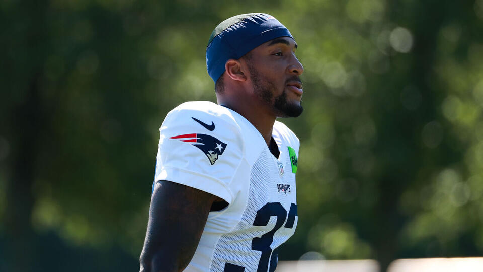 Henderson to miss Patriots' season opener vs. Seahawks with ankle issue