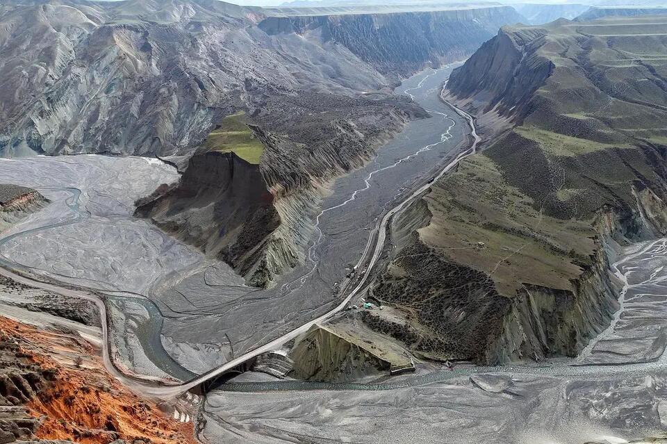 The Enduring Legacy of Ancient River Systems on Today’s Landscapes ...