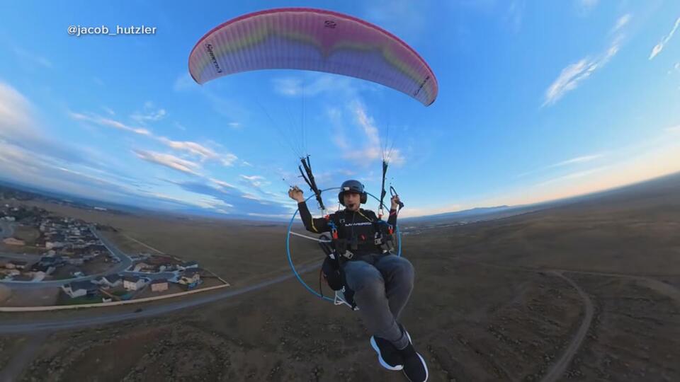 Air traffic controller opens up about flying, not driving, to work ...