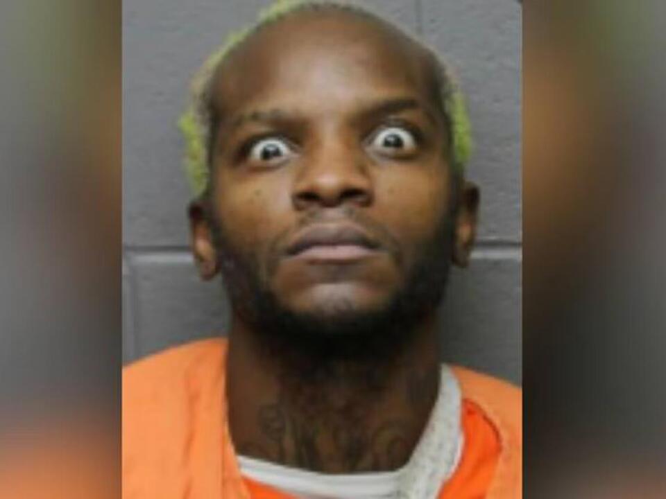 ExMMA fighter stabbed man to death in a 20minute frenzy at an Atlantic City hotel room