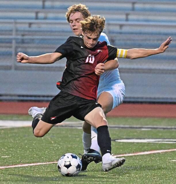 Fox Chapel bounces back with win over Deer Lakes in battle of reigning WPIAL champs
