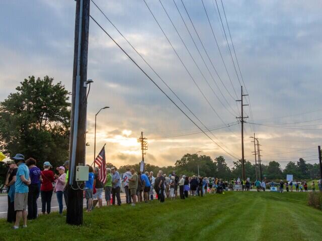 Hundreds rally at ICE facility in Blue Ash amid termination of TPS for Haitians