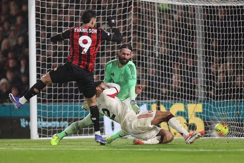 Alisson Becker transfer update as Andoni Iraola sends clear Liverpool message