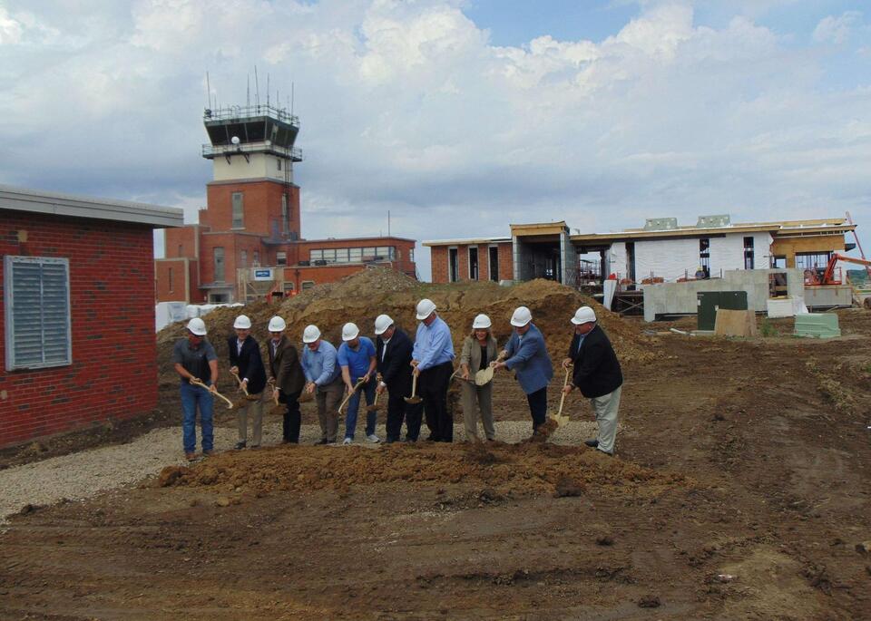 Groundbreaking: Rosecrans getting new $17M air traffic control tower ...