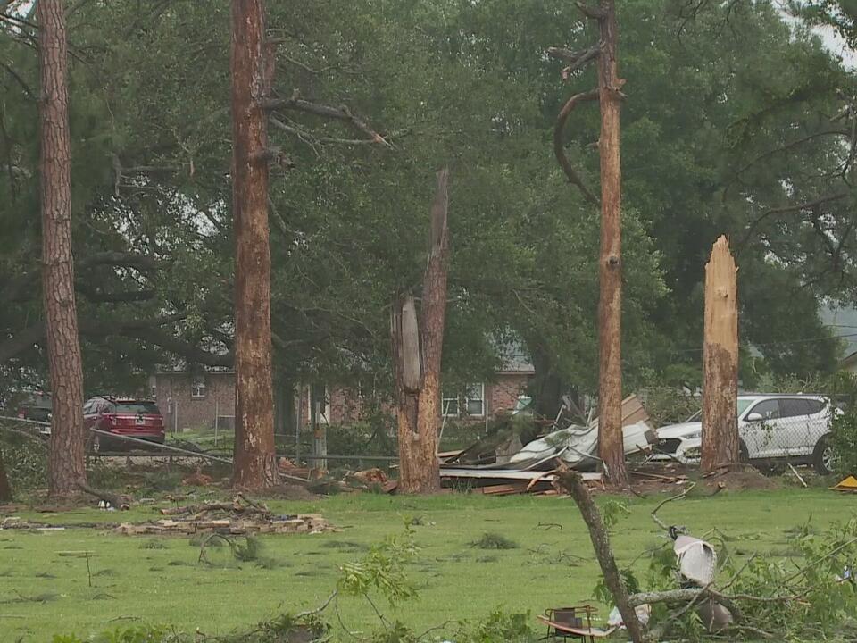 Team coverage: Storms leave thousands without power as more severe ...