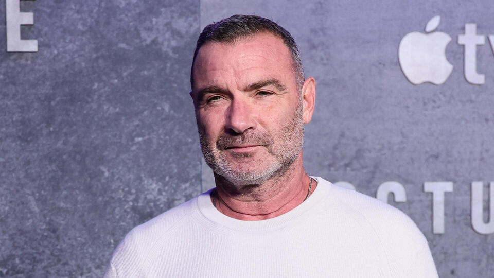 Liev Schreiber Calls Out Reporter Over Red Carpet Question at ‘Nocturne ...