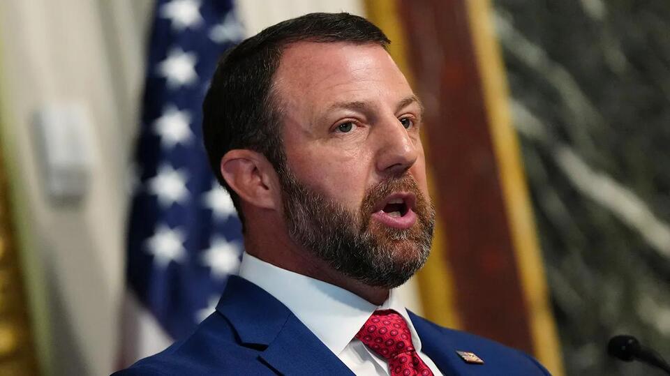 Democrats urge ICE to halt purchase of electric gloves ‘before more innocent lives are lost'