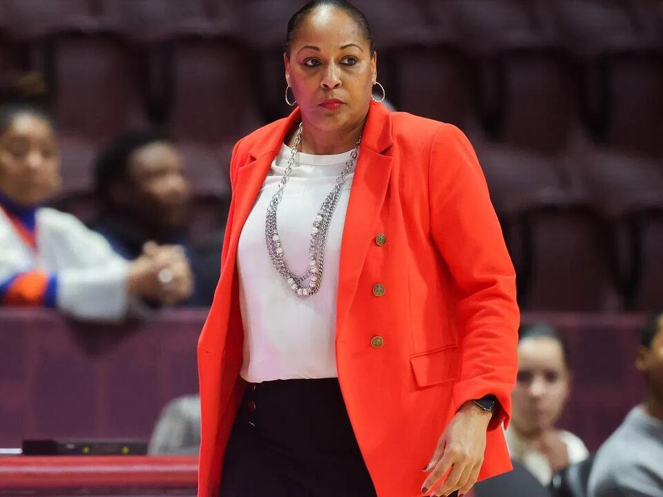 su-women-s-basketball-preps-for-south-point-shootout