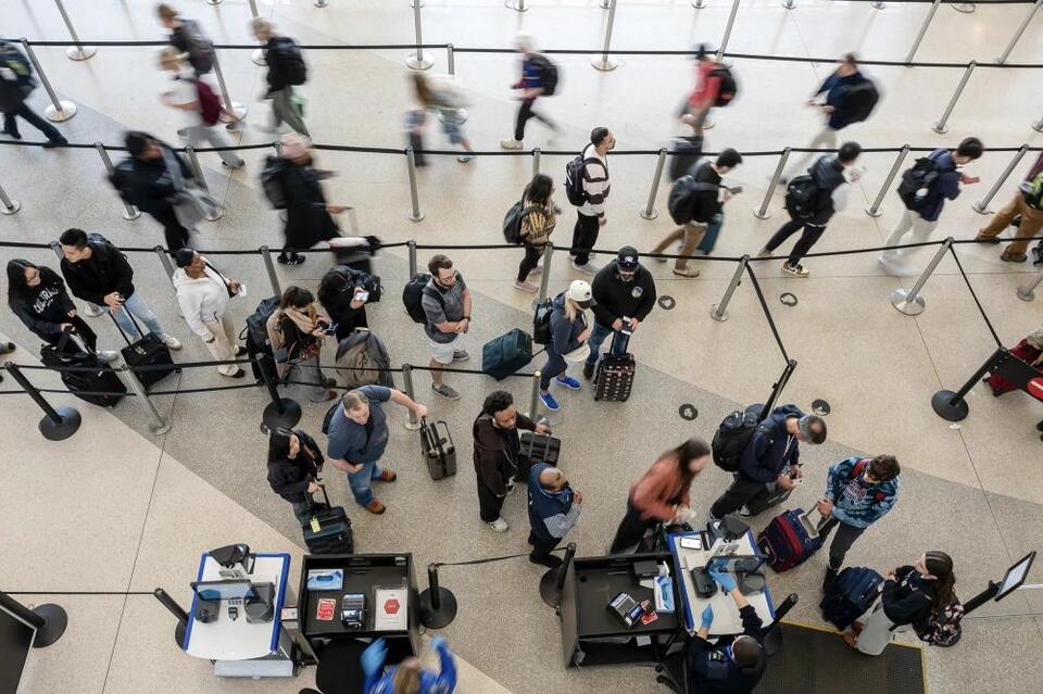 ICE agent's gun found in bathroom at San Francisco airport