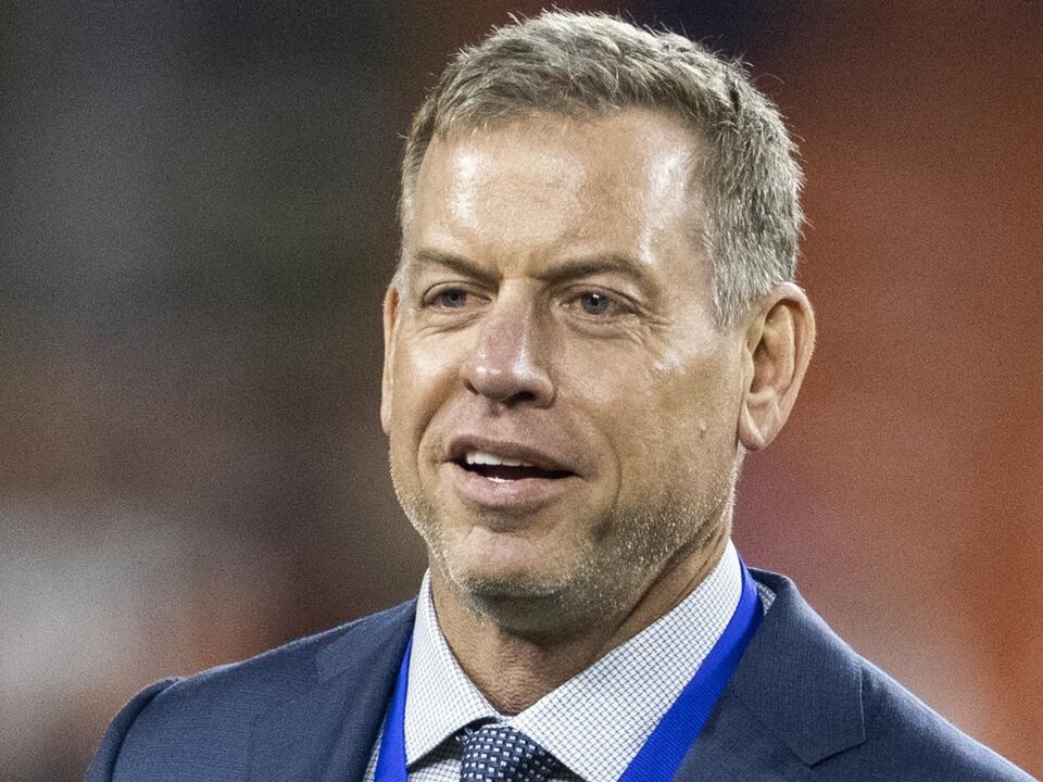 Did Troy Aikman take subtle jab at Dallas Cowboys over Derrick Henry?