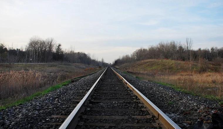 Pre-Dawn Freight Spill Outside Warrensburg Knocks Missouri Amtrak Off ...