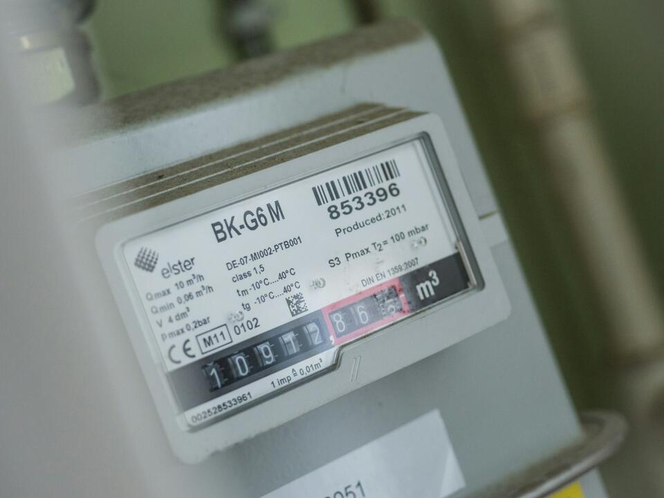 Brooklyn Lease Says Tenants Pay 35% Of The Electric Bill, Then The Landlord Suddenly Adds A Separate Meter And Common-Area Charges