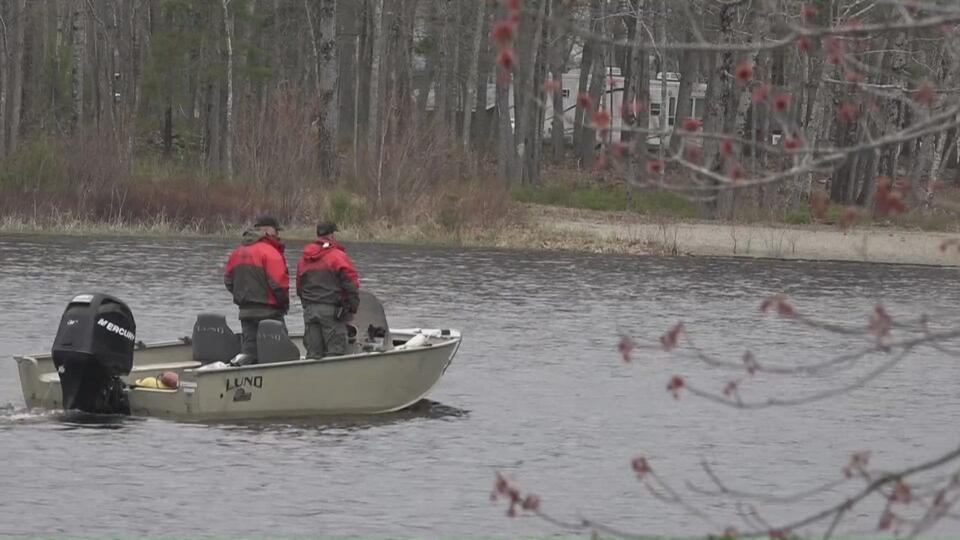 Missing paddleboarder found dead in Graham Lake - NewsBreak
