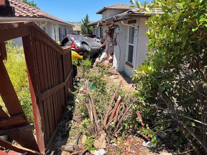 Driver rescued after crashing into Paso Robles house - NewsBreak