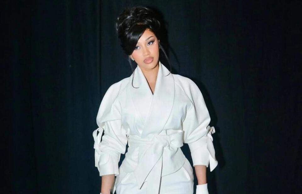 DJ Akademiks Says He Wants Cardi B To Do Well First Week Because She Did Not Act Hollywood 3OwEjl 14vKCbWB00