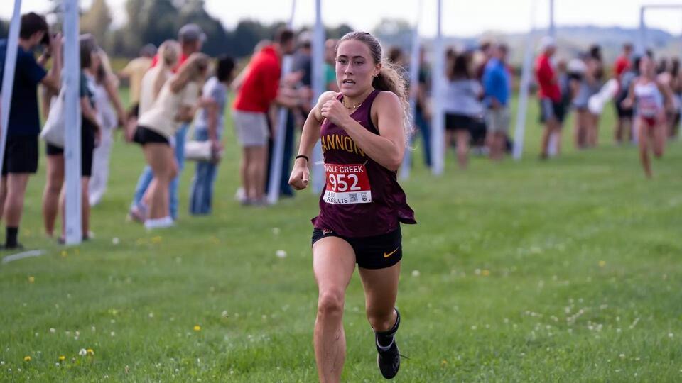 Abbett Leads Golden Knights at Doug Watts Open