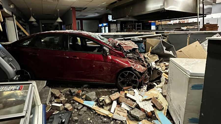 Car slams into Auburn Pizza and Variety Store - NewsBreak
