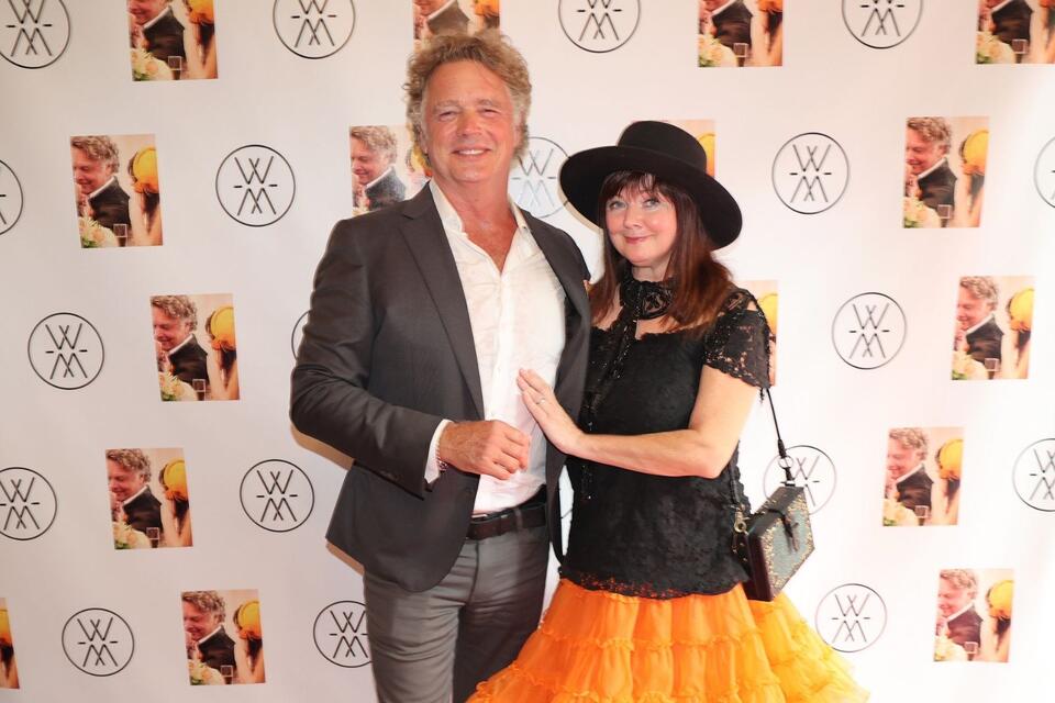 John Schneider Settles Into Madison, Indiana and Shops Local - NewsBreak