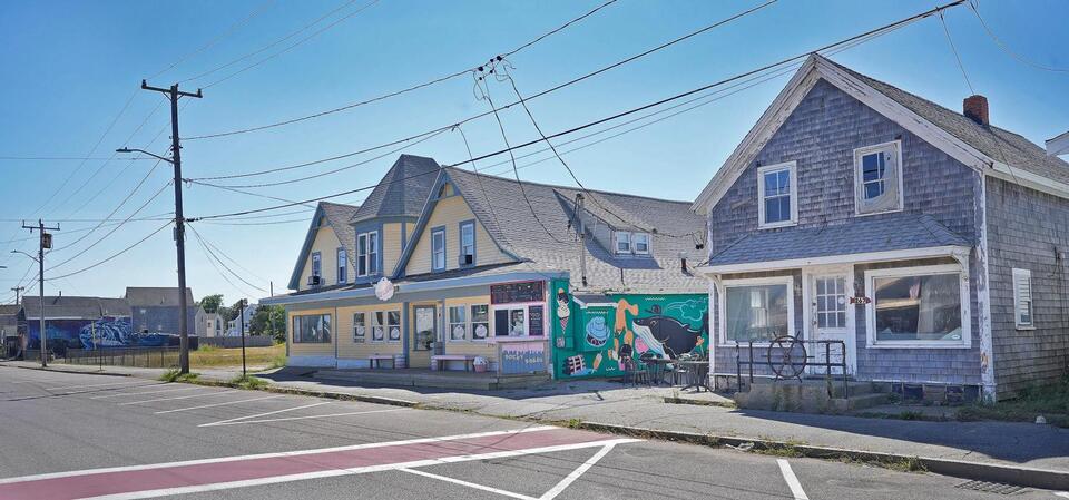 Developers axed plans for their Marshfield project. Now it's for sale - NewsBreak