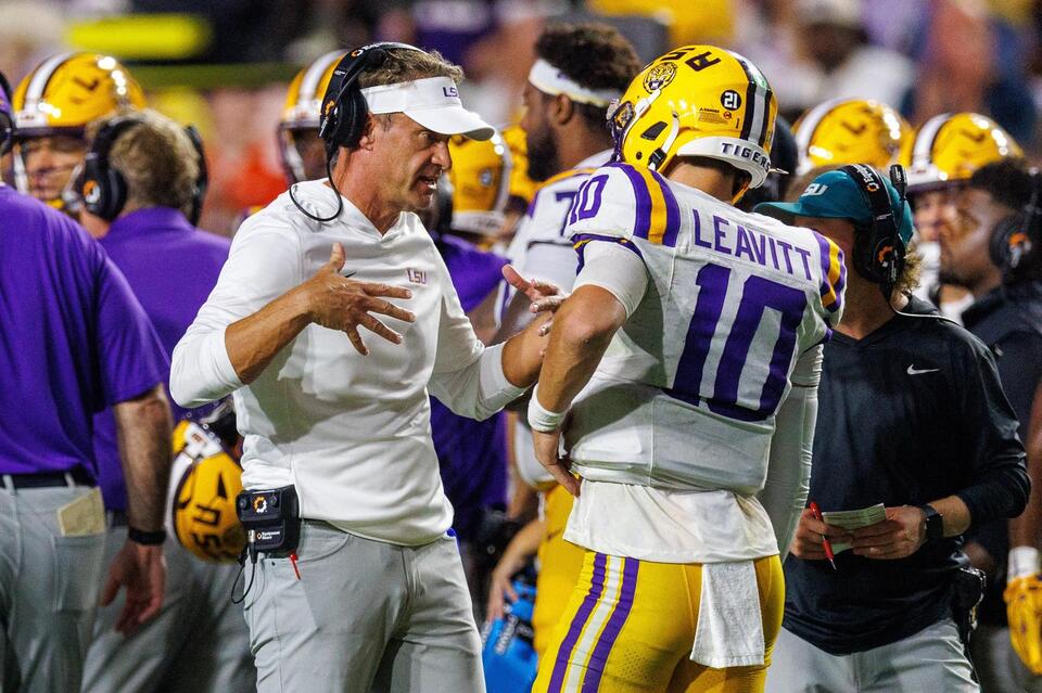 LSU was supposed to be distracted. Instead, it looked unstoppable