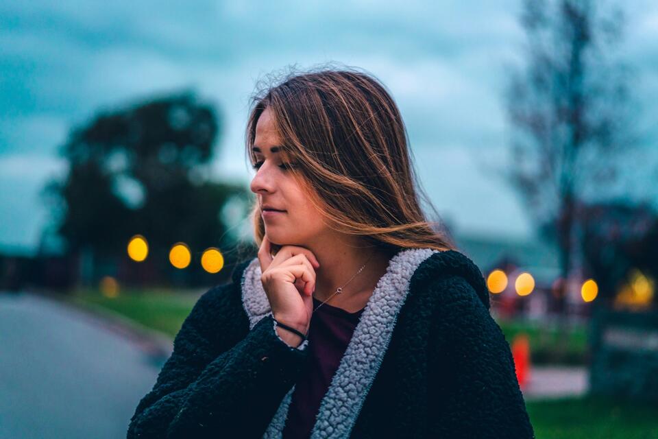 Adult Accepts That Her Narcissistic Father Was Never Capable of Love, Then Suffers a Deeper Betrayal Upon Realizing the “Safe” Mother Who Kissed Her Wounds Also Enabled, Excused, and Participated in Every Abuse