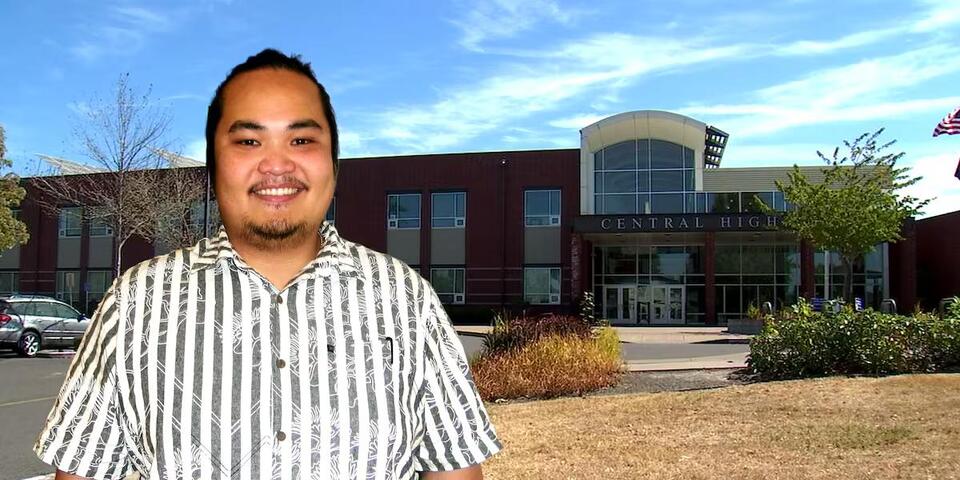 Oregon school ignored red flags months before teacher sex charges