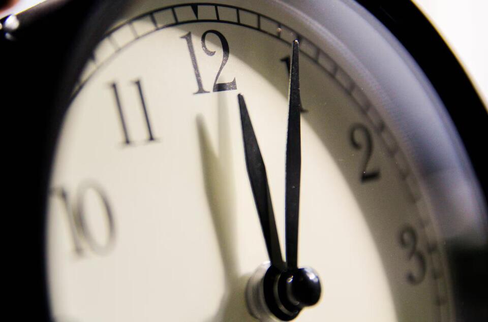 Daylight Saving Time 2025: When do the clocks ‘fall back’? - NewsBreak