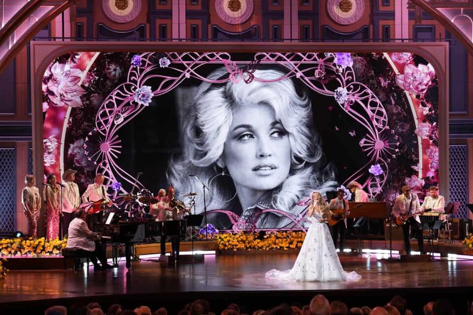 Carrie Underwood, Reba McEntire, Ella Langley, Katy Perry and More ...