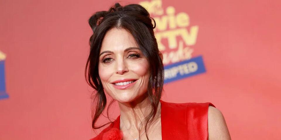 Bethenny Frankel Stuns Beside Her 15-Year-Old Daughter in Their First ...