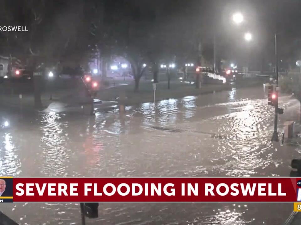 Severe flooding shuts down all roads in and out of Roswell, New Mexico