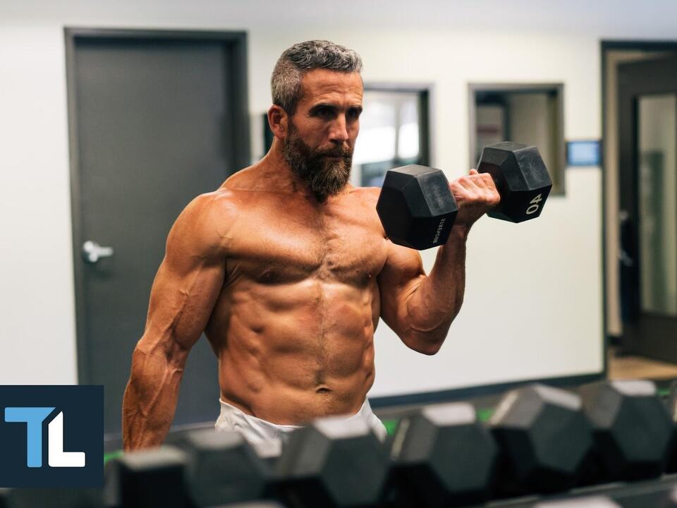 How to Properly Maintain Muscle and Reduce Fat Mass During the Drying