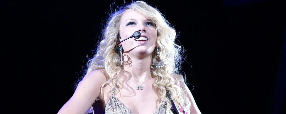 3 Former Country Stars Who Will Never Return to the Genre - NewsBreak