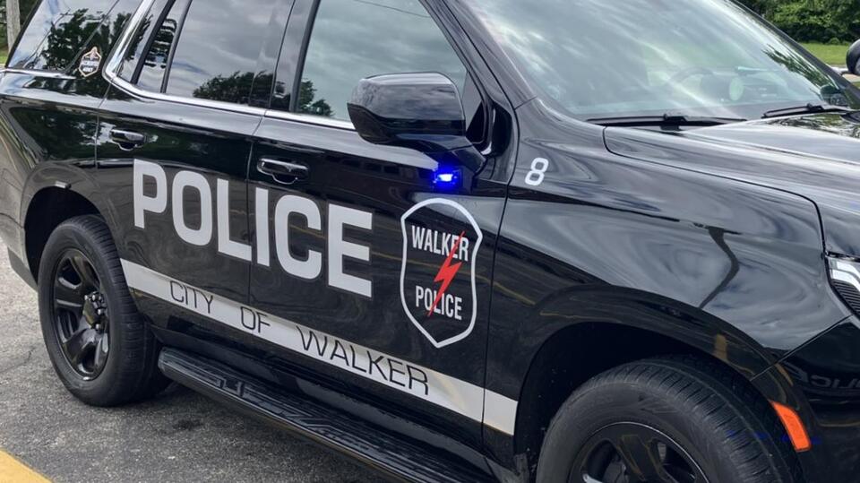 1 dead after being thrown from vehicle in Walker crash - NewsBreak