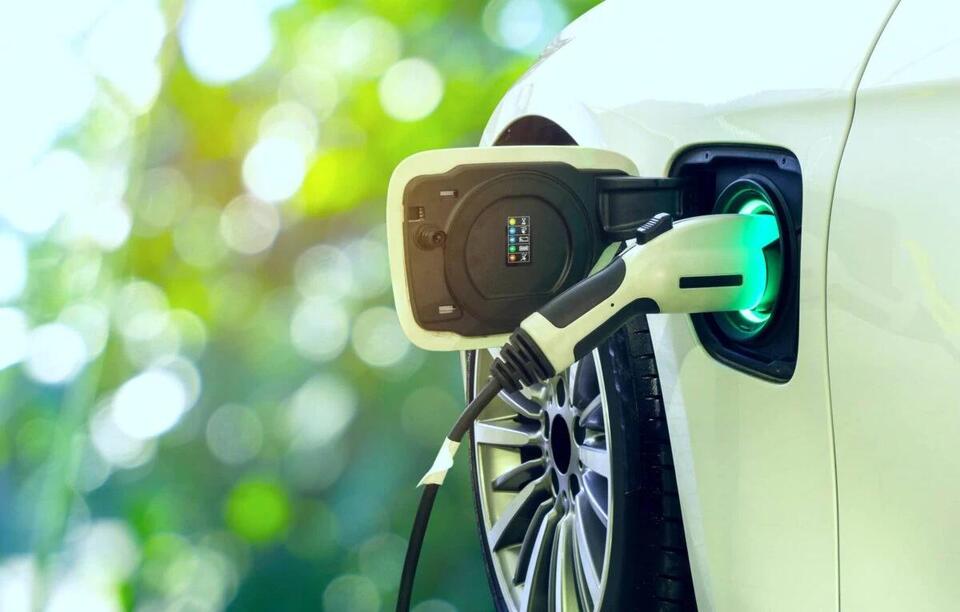 ComEd Offers $70M in Illinois EV Rebates for 2026 - NewsBreak