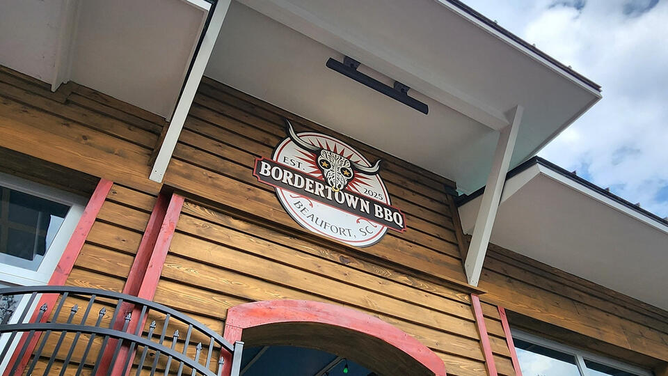 Bordertown BBQ opens doors, brings taste of Texas BBQ to Beaufort ...