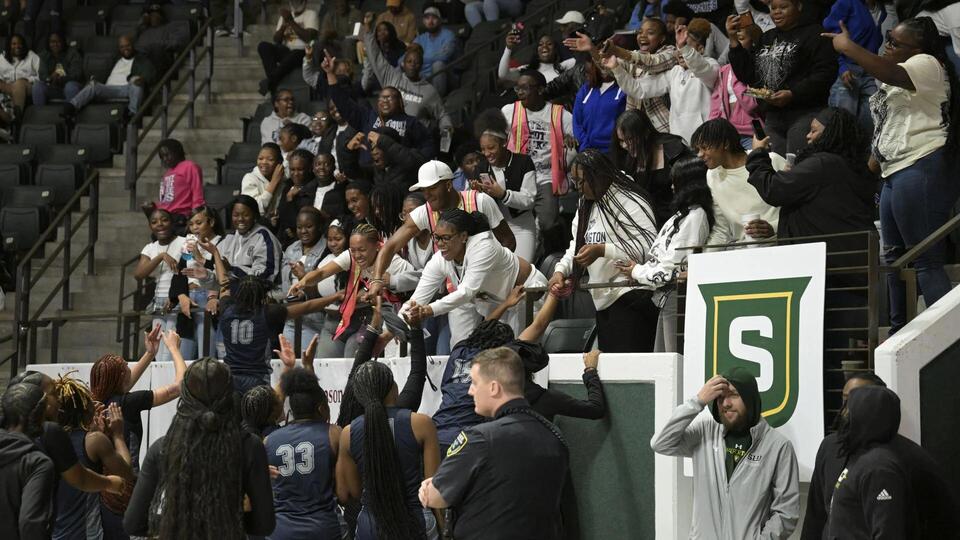 Huntington girls collect program's first state basketball championship ...