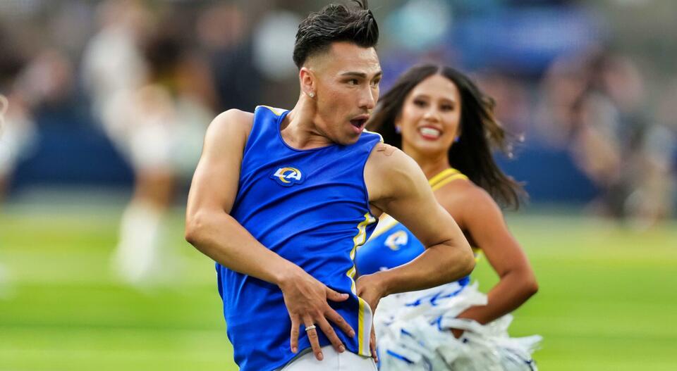 12 NFL Teams Will Feature Male Cheerleaders in 2025 – Shocking Full List Revealed - NewsBreak
