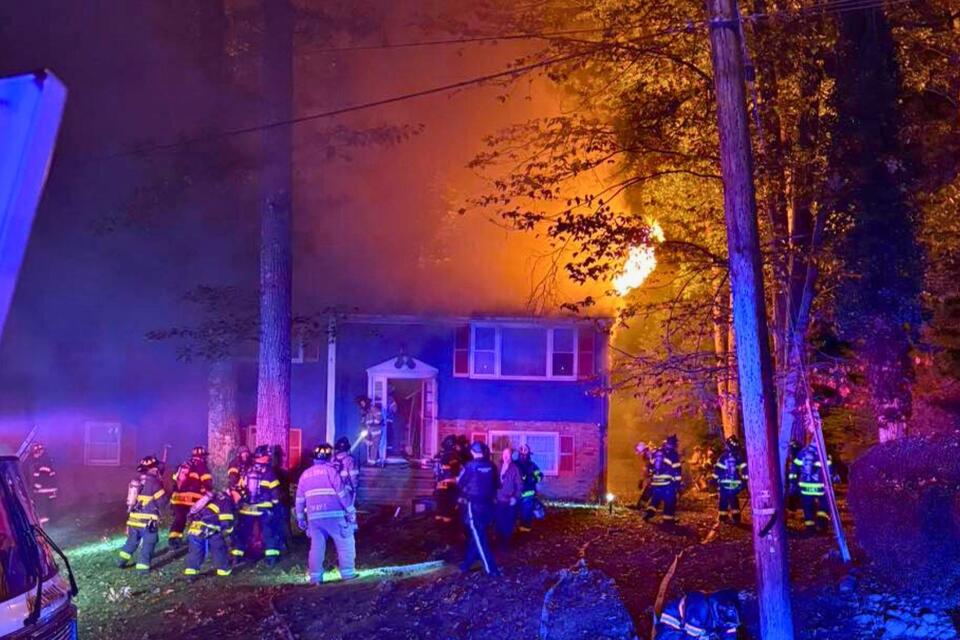 Ten Hillsdale firefighters injured in house fire - NewsBreak