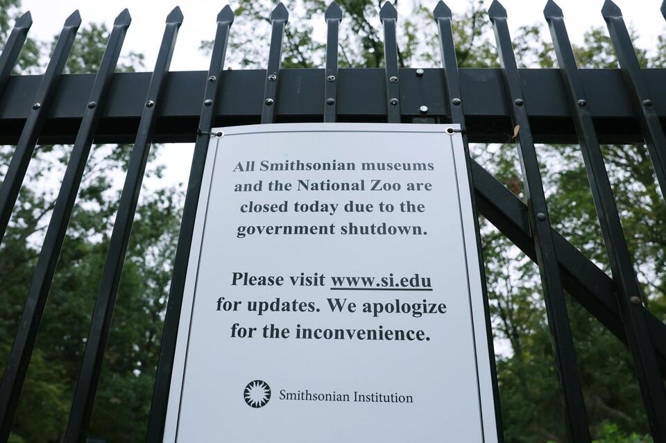 Government shutdown continues as Smithsonian museums, National Zoo ...