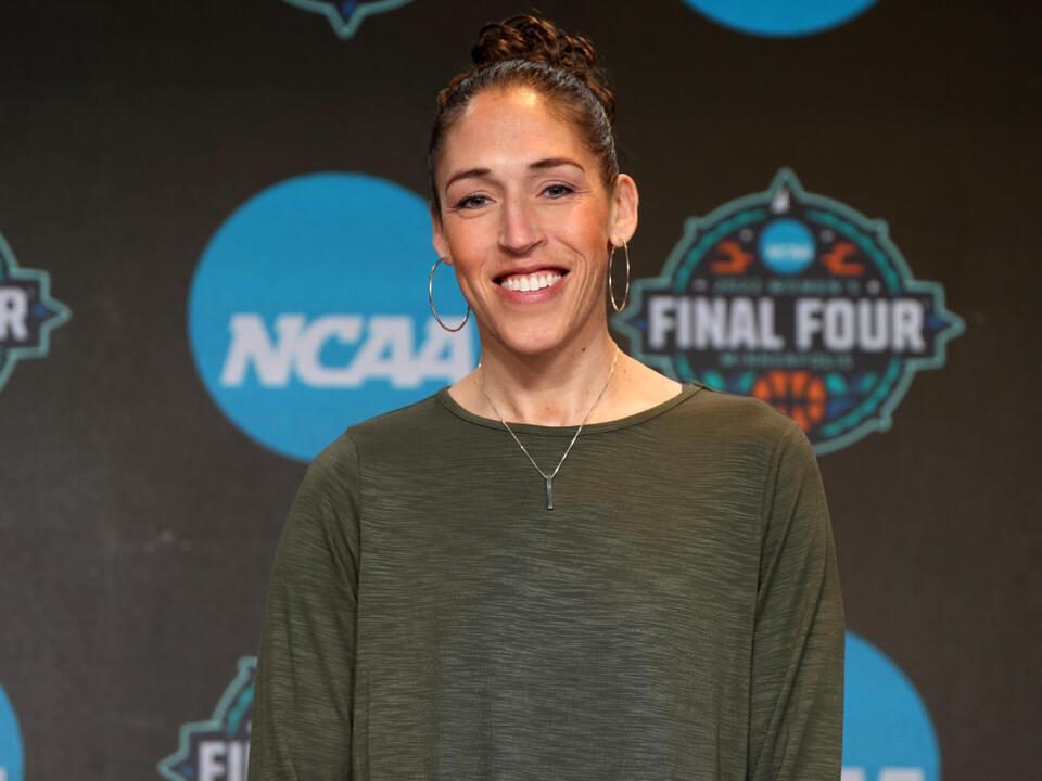 Rebecca Lobo's NineWord Reaction to Caitlin Clark's TripleDouble Says it All