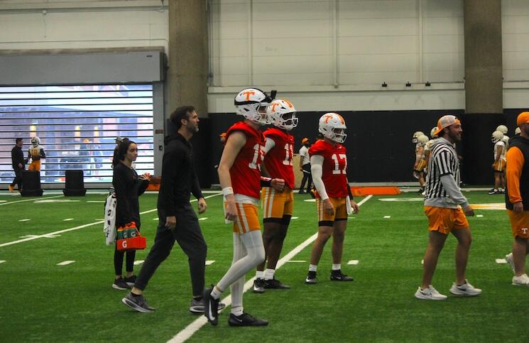 2026 Tennessee Football Position Preview: Quarterbacks - NewsBreak