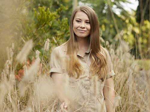 Bindi Irwin Shares Rare Family Photo With Daughter Grace, Revealing ...
