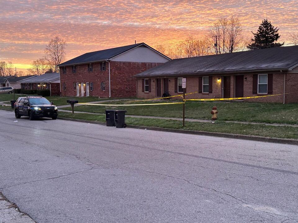 DEVELOPING: Police presence on Landings Drive in Frankfort - NewsBreak