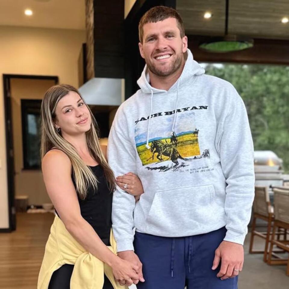Pittsburgh Steelers’ T.J. Watt and Wife Dani Watt Welcome First Baby Together - NewsBreak