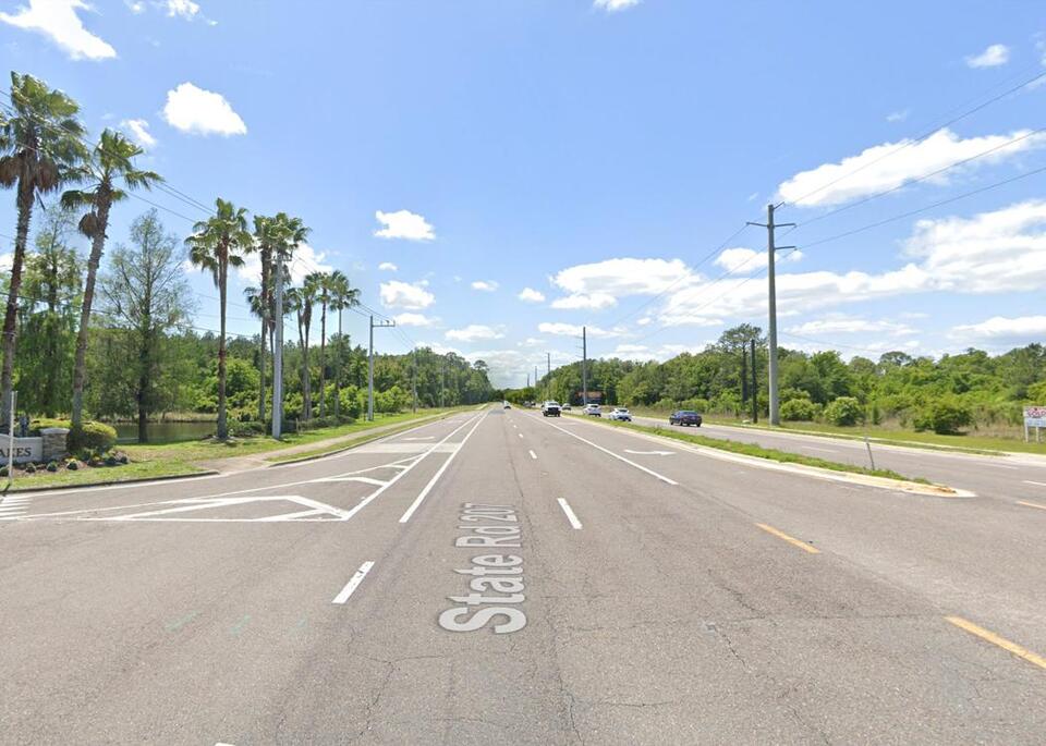 St. Johns County teen dead in early Monday morning crash - NewsBreak
