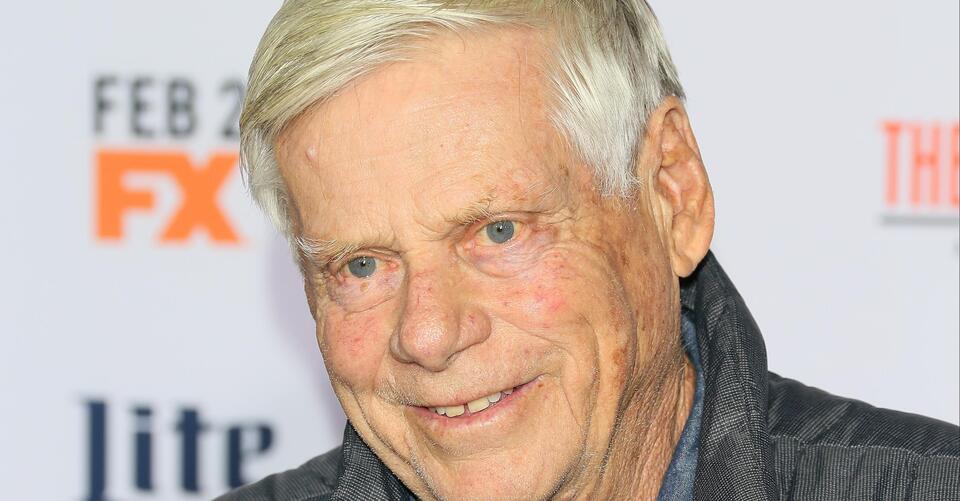Robert Morse, star of Mad Men and Broadway, dies aged 90 - Vimarsana News
