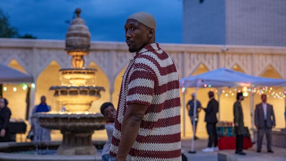 ‘Your Mother’ Movie Starring Mahershala Ali: Plot, How to Watch, Cast ...