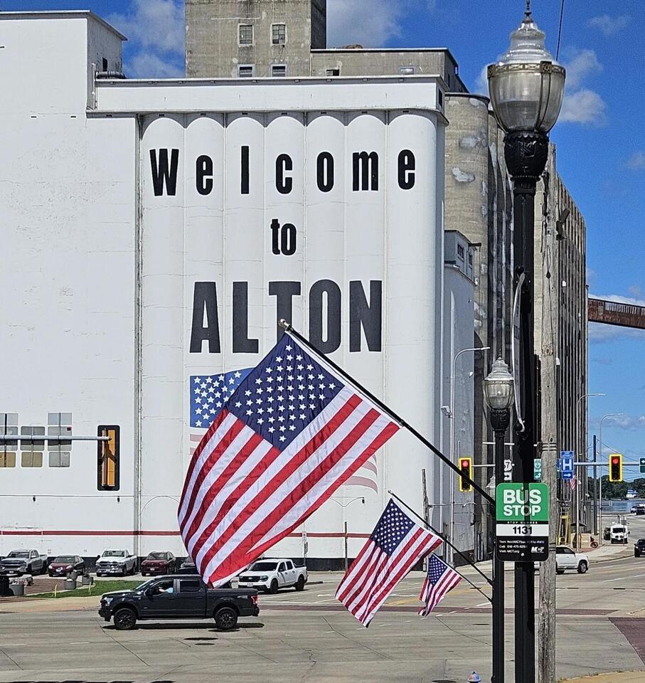 New American flags line Alton streets - NewsBreak